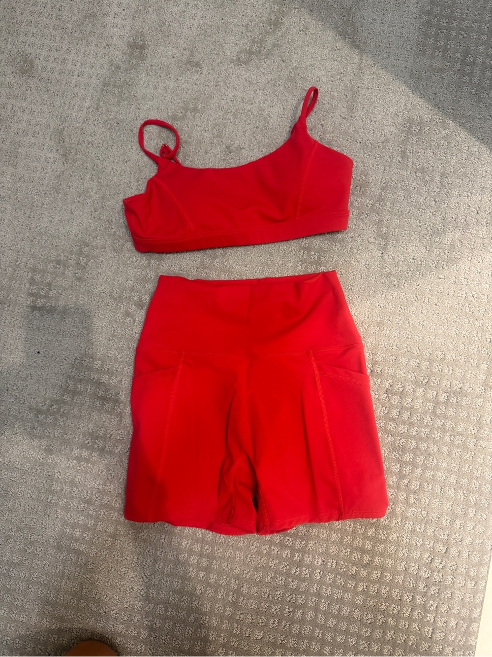 Beach Riot Red Active Crop Top and High-Waist Bike Shorts Set S